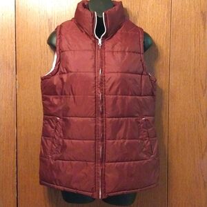 VINTAGE LIKE NEW FOURCAST BRAND MAROON AND PINK PUFFER VEST size small